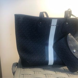 Michael Kors Navy/white tote